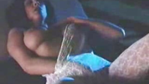 Primera experiencia anal con culo ver videos porno venezolano apretado asiático.