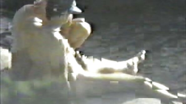 Porno duro en anal con una rubia en las escaleras. venezolanas tetonas desnudas