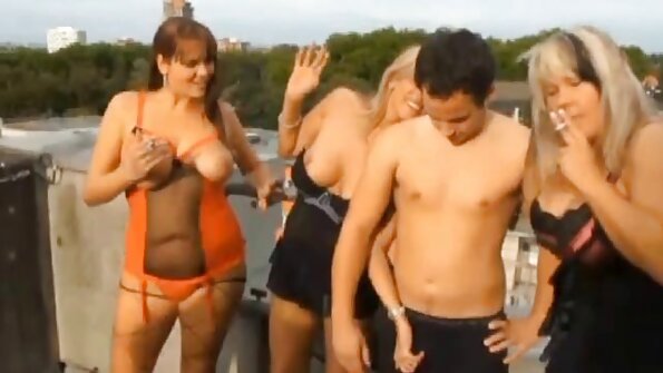 Porno indio: la videos pornos caseros venezolanas india gorda se folla a la india delgada por el culo.
